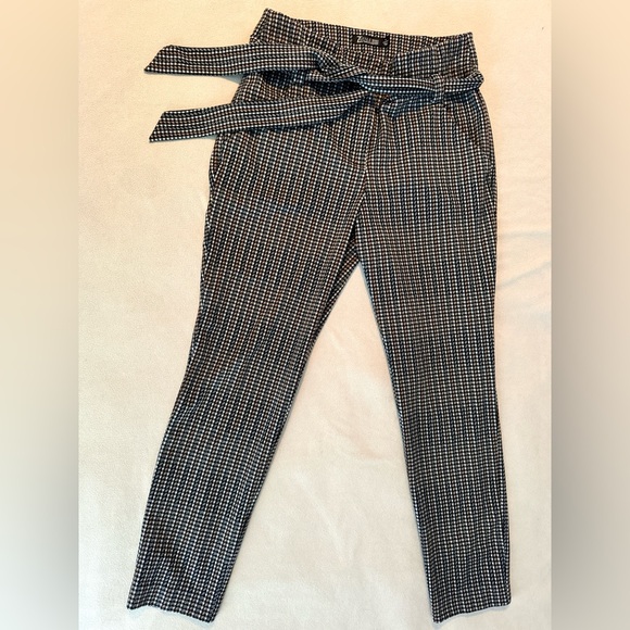 Zara Black and White Checkered Cropped Pants - Picture 1 of 5